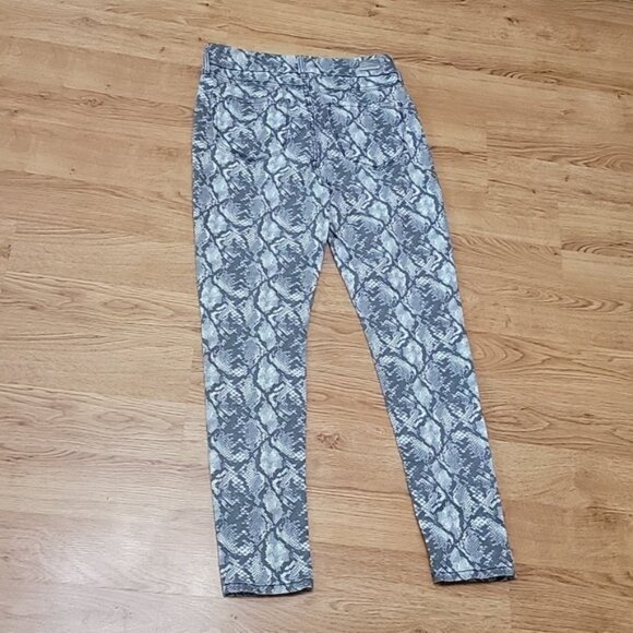 Seven7 Grey White Snakeskin Pattern Tummyless High Rise Skinny  Pants Size 6 - Picture 7 of 9